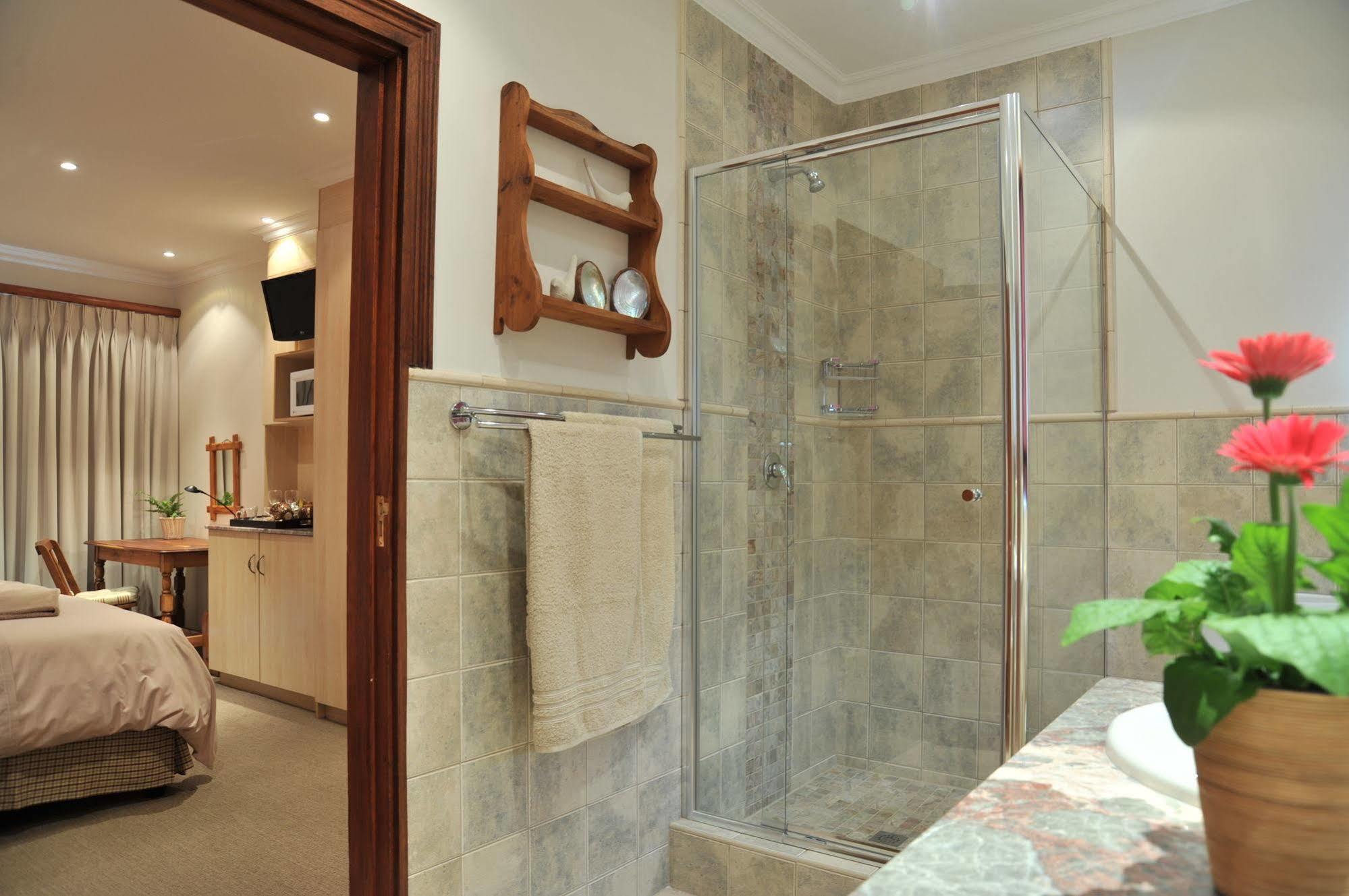 יוהנסבורג Claires Of Sandton Luxury Guest House מראה חיצוני תמונה