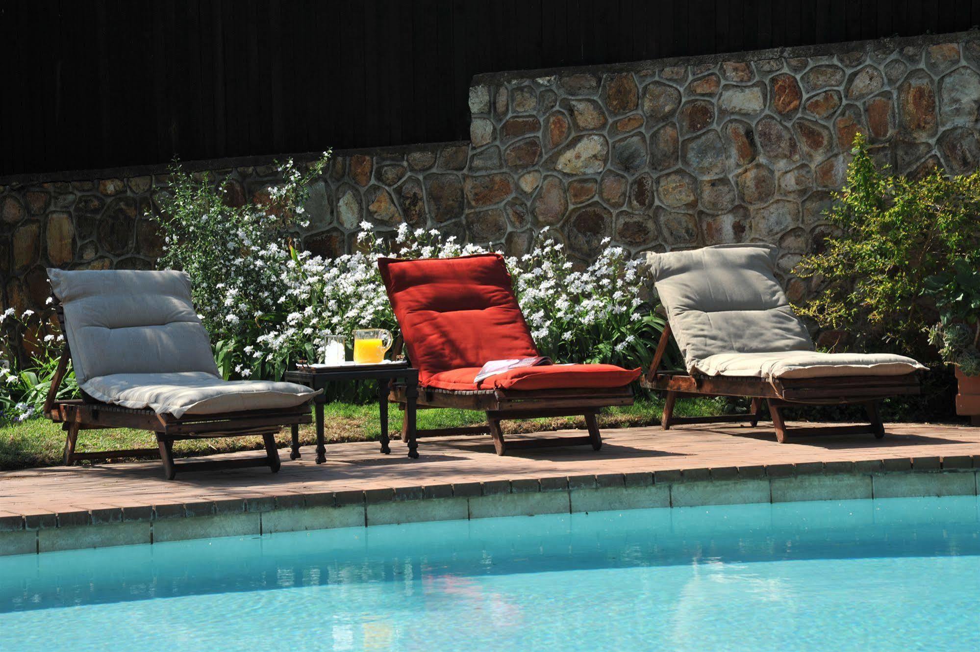יוהנסבורג Claires Of Sandton Luxury Guest House מראה חיצוני תמונה